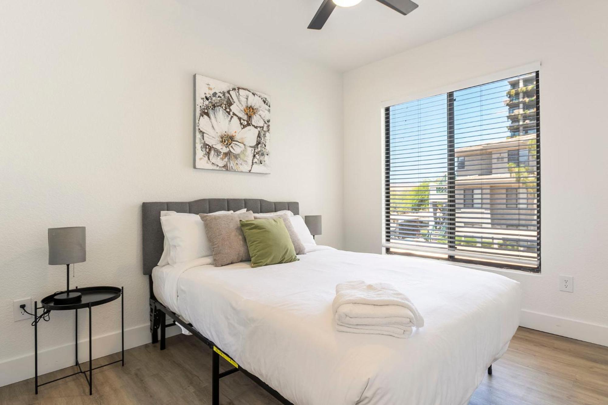 2br Cozysuites At Kierland Commons With Pool #08 * Scottsdale